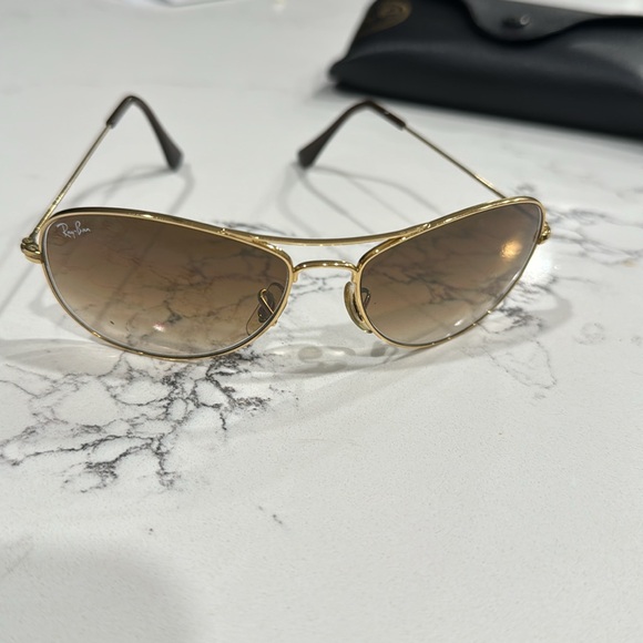 Ray Ban Sunglasses - Picture 2 of 5